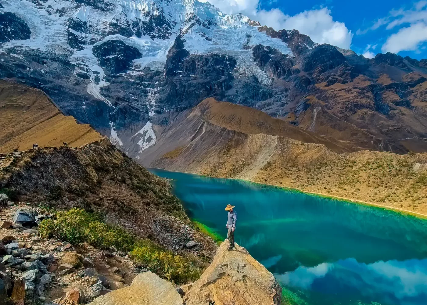 Tour a la laguna humantay - vista de la laguna turqueza y nevado Salkantay