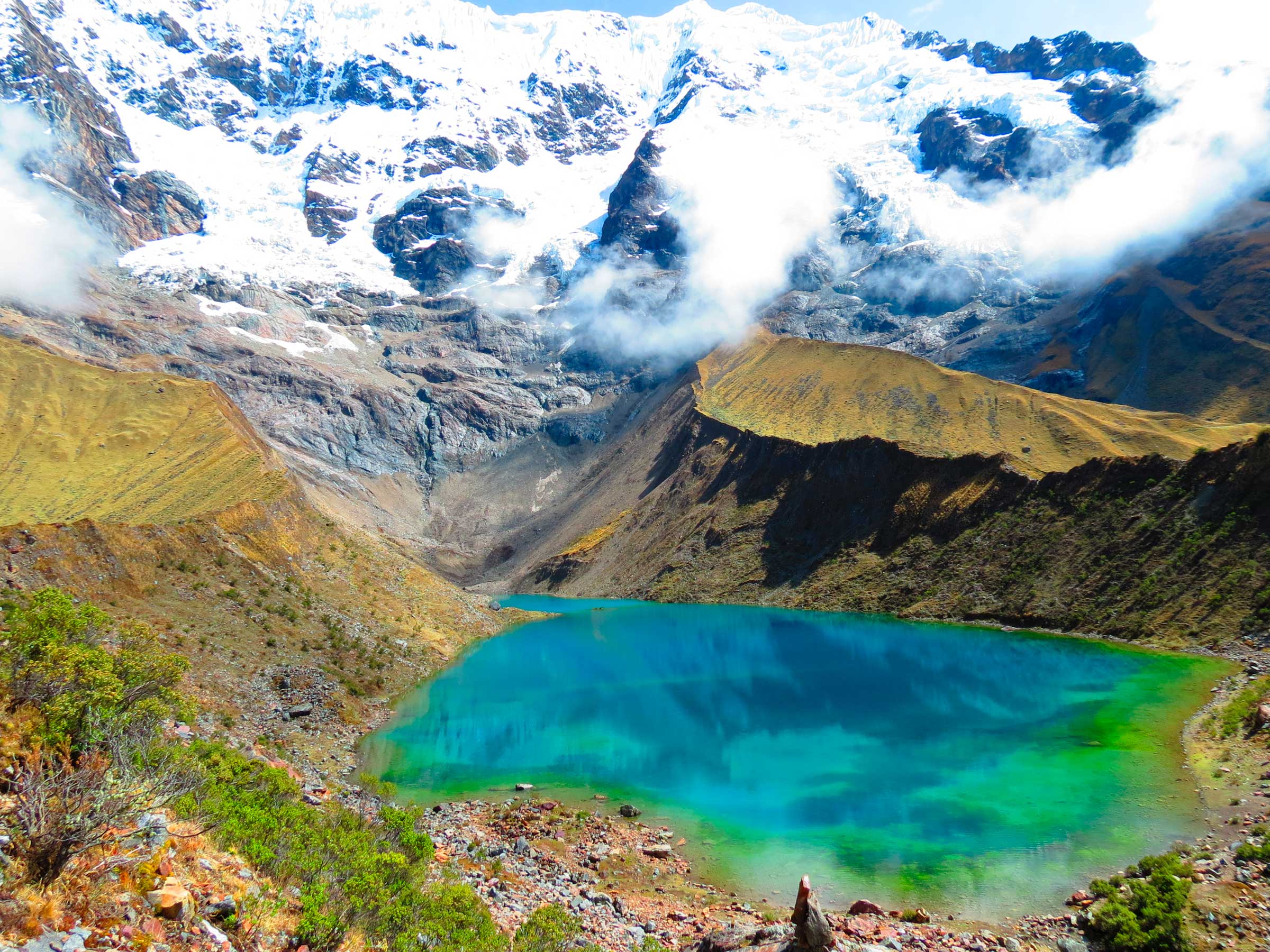 Tour a la laguna humantay - vista de la laguna turqueza y nevado Salkantay